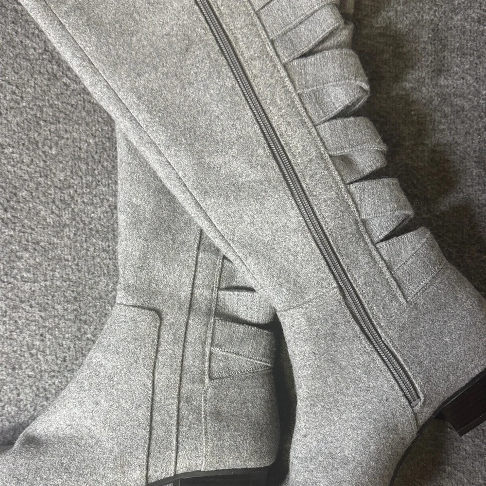 Nine West Gray Over The Knee Boots Cutout‎ Strap Design Block Heel Size 8